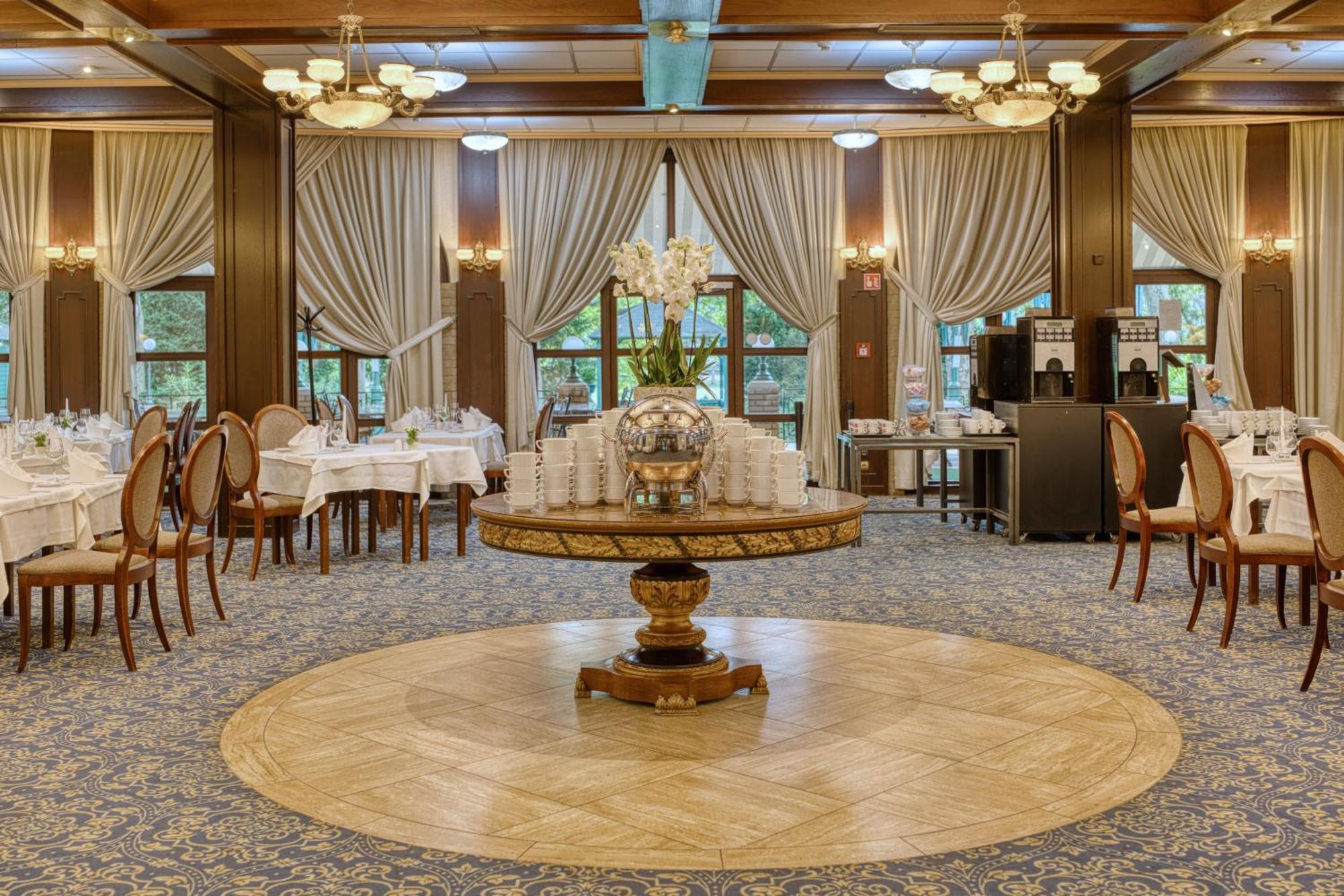 Ensana Grand Margaret Island Hotel Budapest Luaran gambar