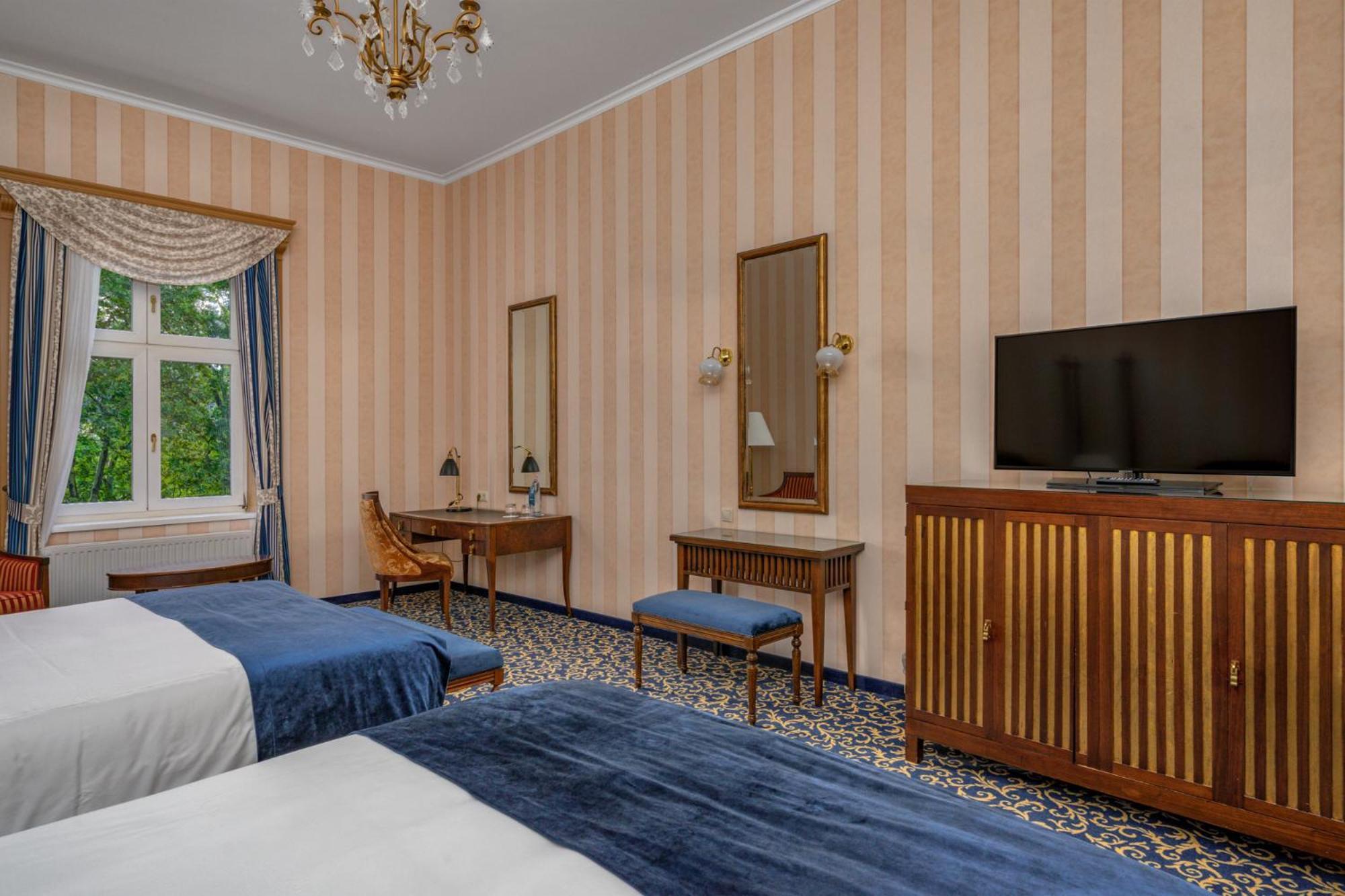 Ensana Grand Margaret Island Hotel Budapest Bilik gambar